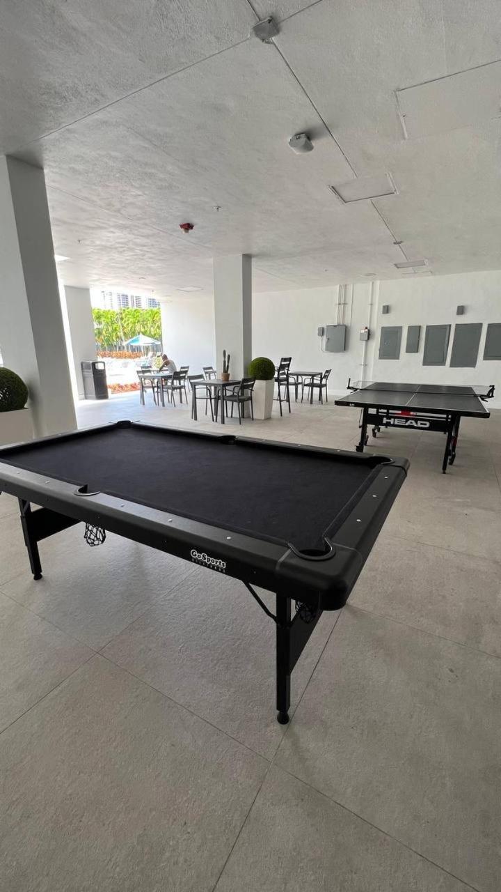 Sunny Isles Beach Spacious Apartment Exterior photo