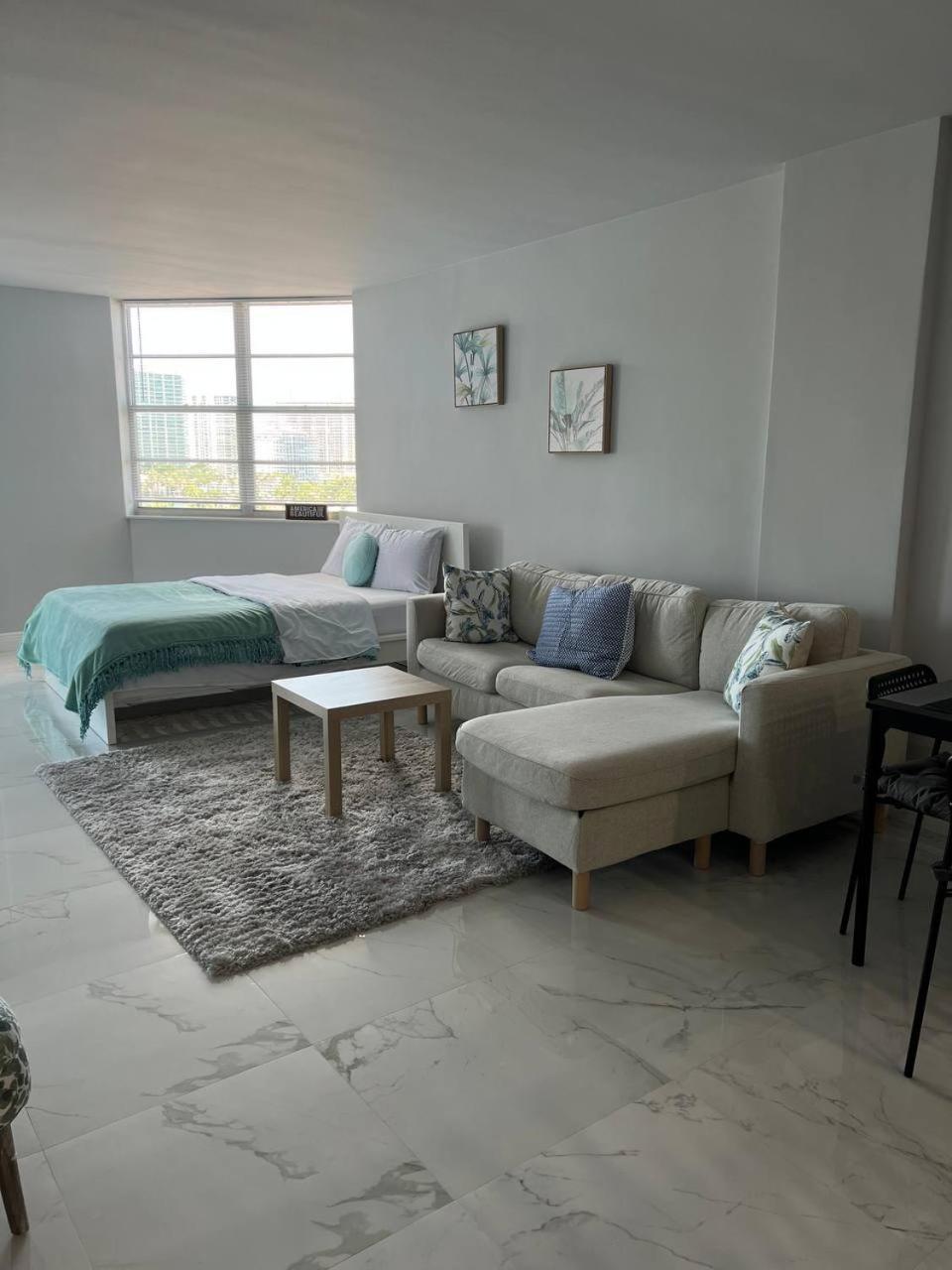 Sunny Isles Beach Spacious Apartment Exterior photo