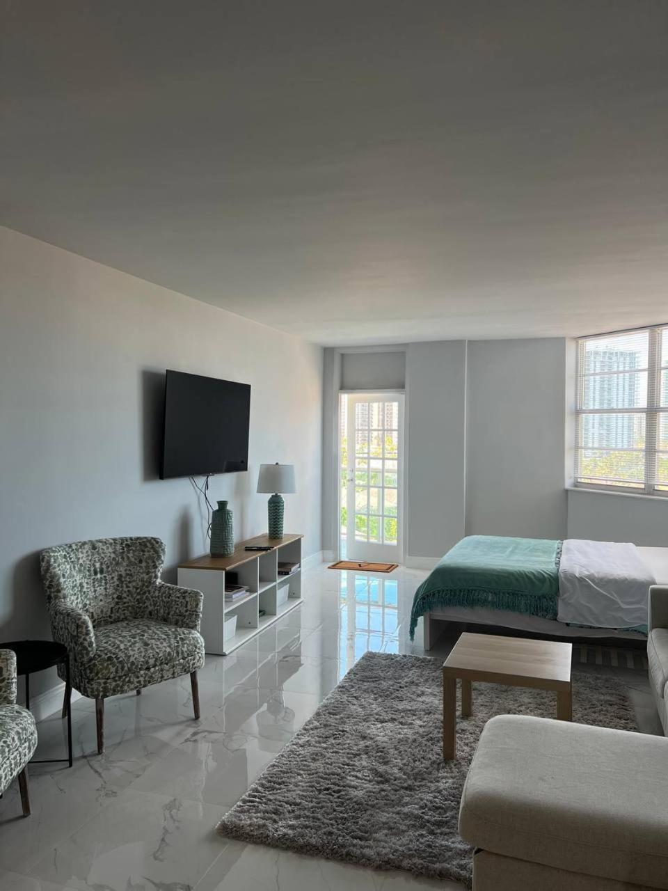 Sunny Isles Beach Spacious Apartment Exterior photo