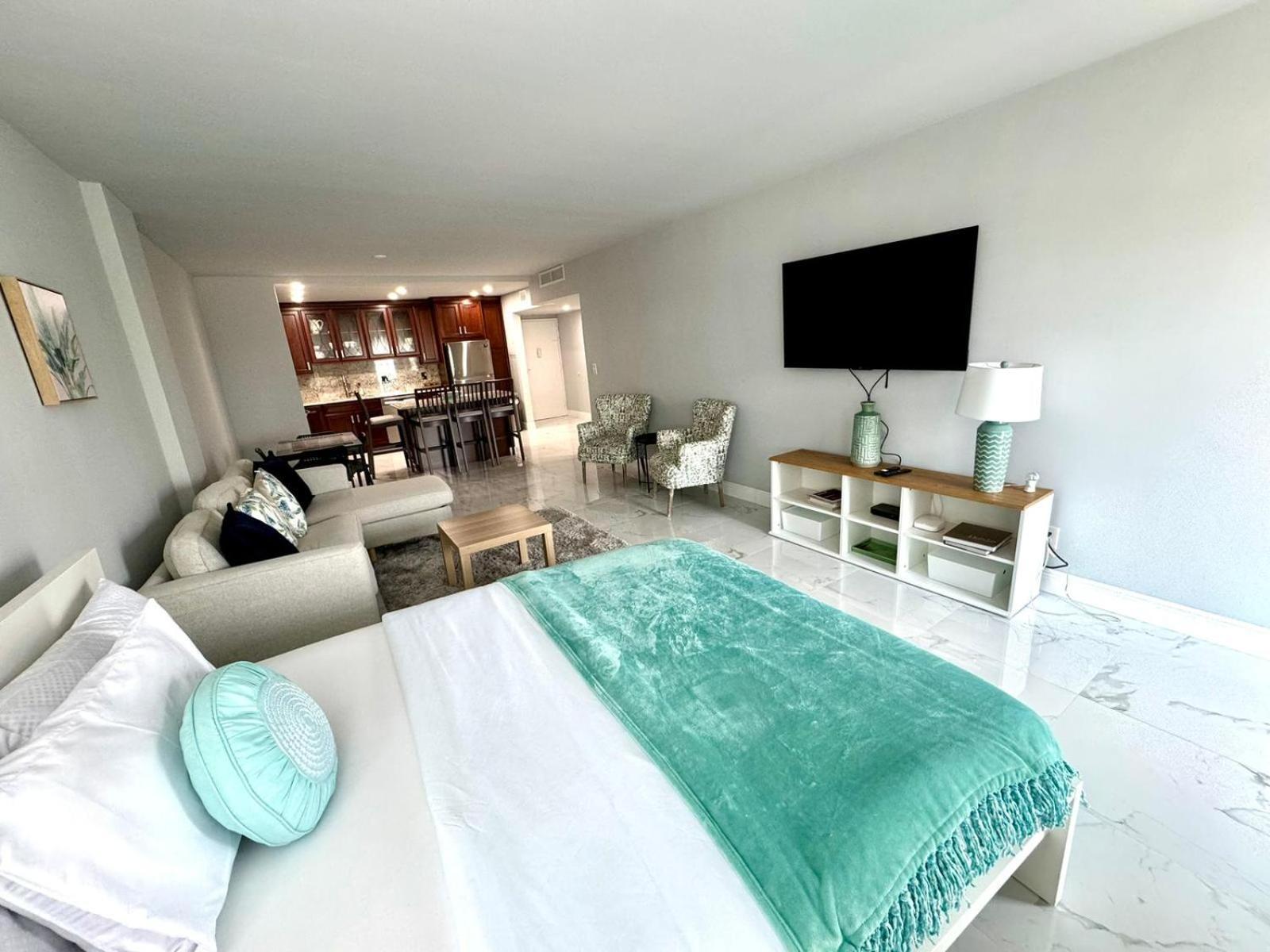 Sunny Isles Beach Spacious Apartment Exterior photo